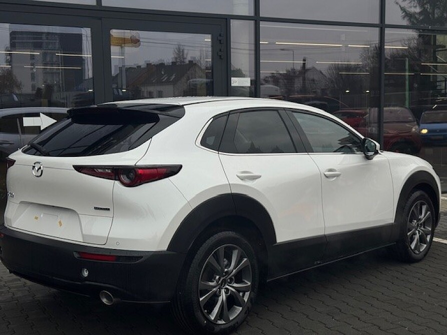 Mazda CX-30 - Kolor Snowflake White Pearl, zdjęcie 6