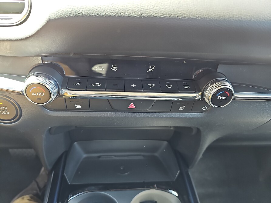 Mazda CX-30 - Kolor Deep Crystal Blue, zdjęcie 11