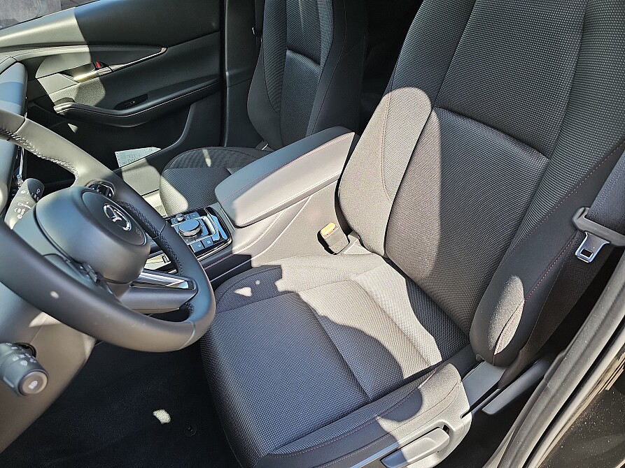 Mazda CX-30 - Kolor Deep Crystal Blue, zdjęcie 24