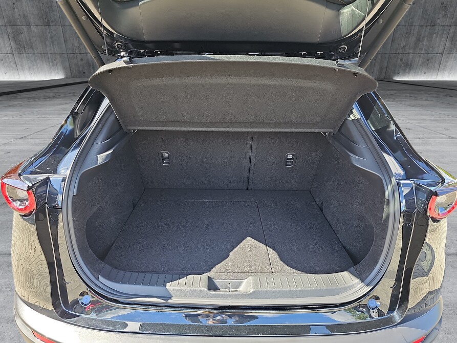 Mazda CX-30 - Kolor Deep Crystal Blue, zdjęcie 20