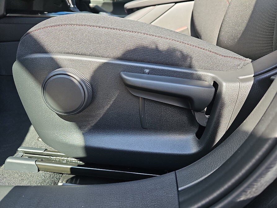 Mazda CX-30 - Kolor Deep Crystal Blue, zdjęcie 25