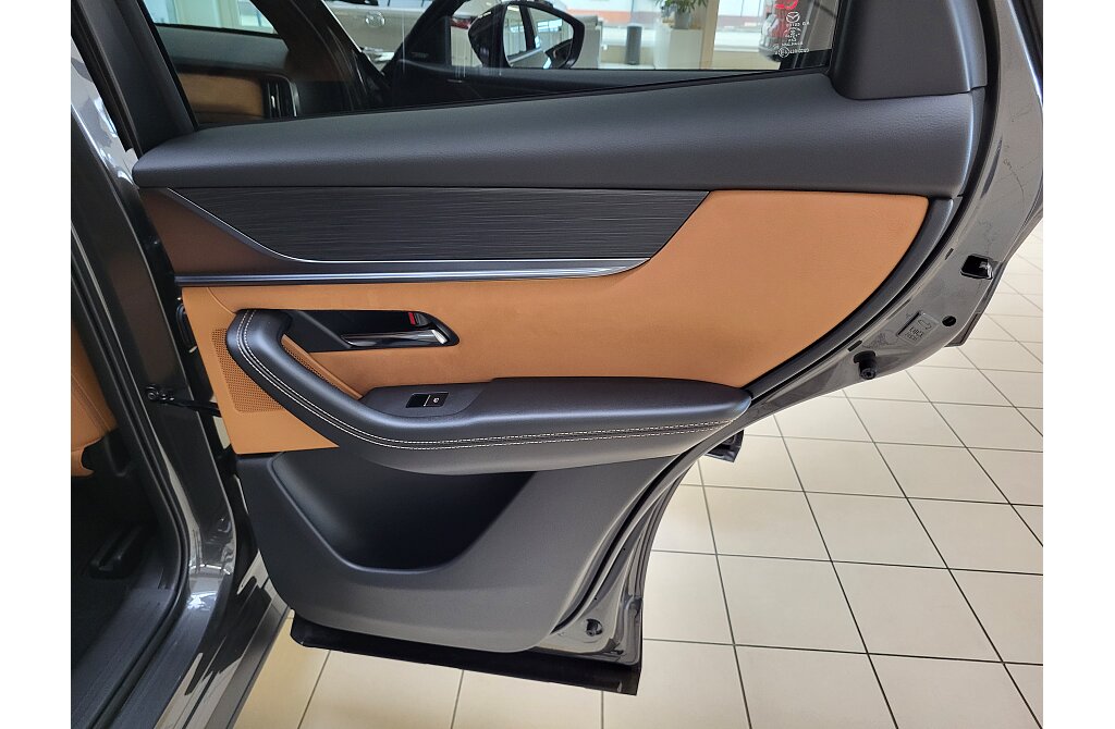 Mazda CX-60 - Kolor Machine Gray, zdjęcie 12