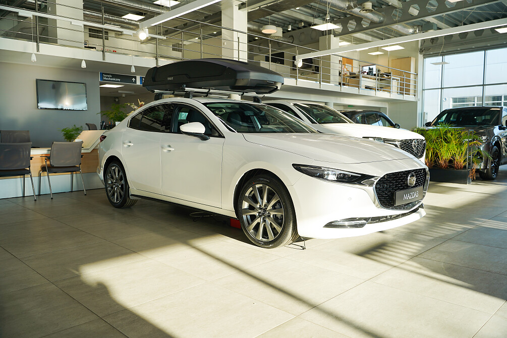 Mazda 3 - Kolor Snowflake White Pearl, zdjęcie 1