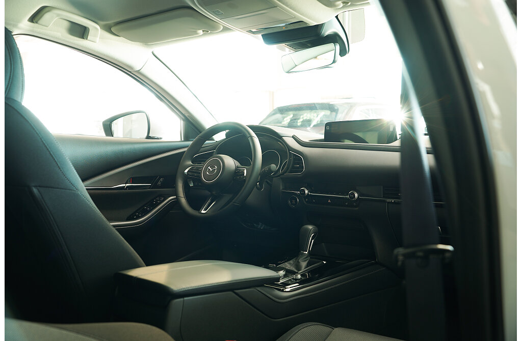 Mazda CX-30 - Kolor Ceramic Metalic, zdjęcie 5