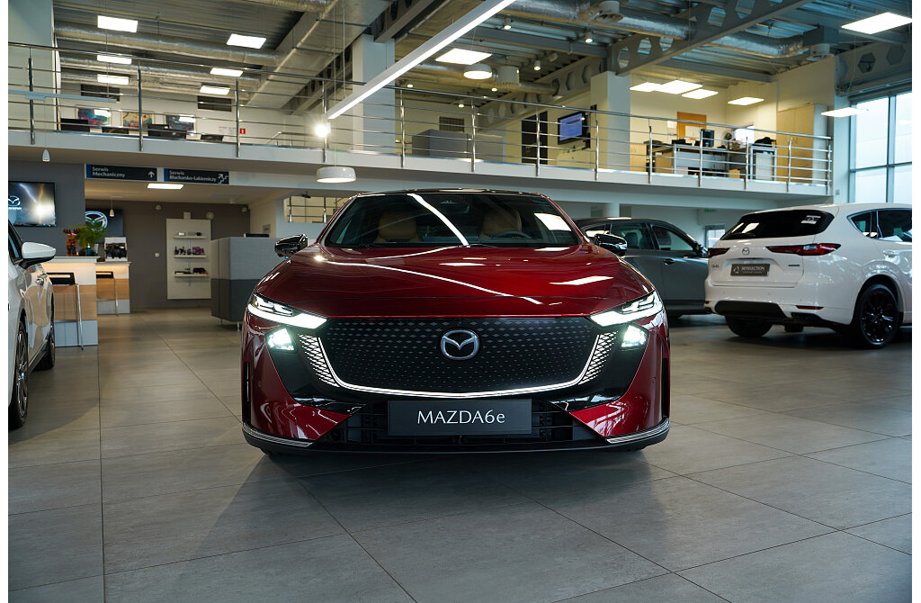 Mazda 6e - Kolor Soul Red Crystal, zdjęcie 2