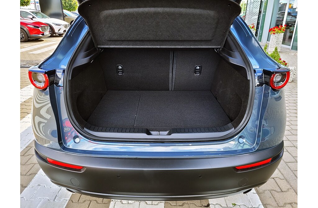 Mazda CX-30 - Kolor Polymetal Gray, zdjęcie 5