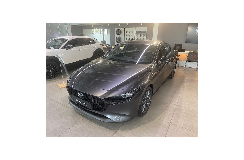 Mazda 3 - Kolor Machine Gray, zdjęcie 2