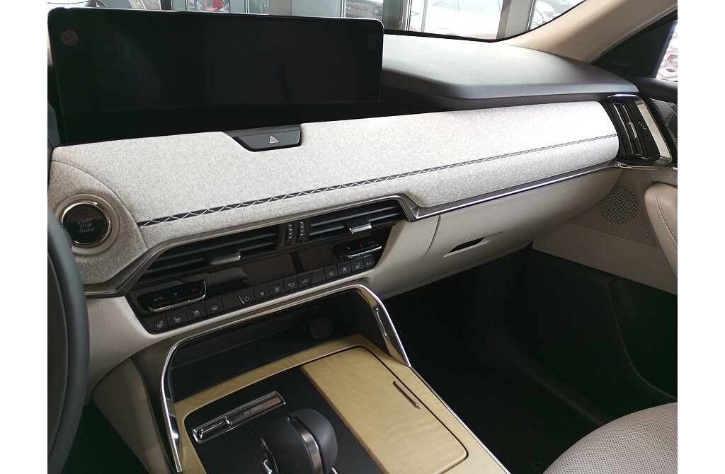 Mazda CX-60 - Kolor Machine Gray, zdjęcie 3