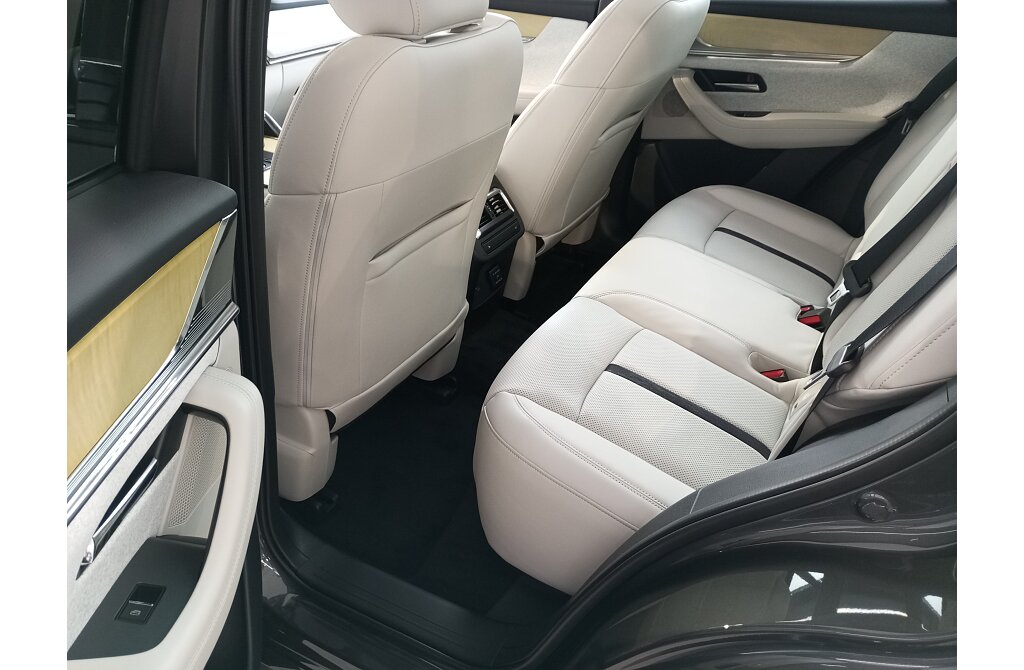 Mazda CX-60 - Kolor Machine Gray, zdjęcie 9