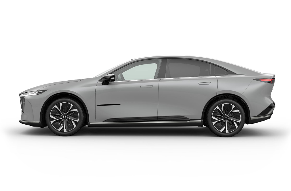 Mazda 6e - Kolor Aero Grey, zdjęcie 7