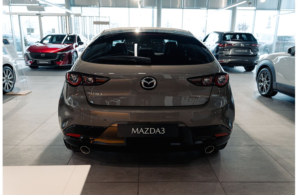 Mazda 3 - Kolor Zircon Sand Metalic, zdjęcie 4