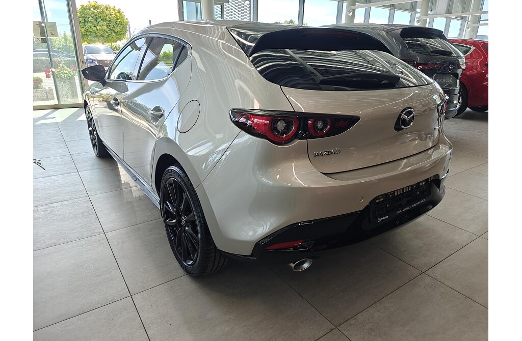 Mazda 3 - Kolor Ceramic Metalic, zdjęcie 3