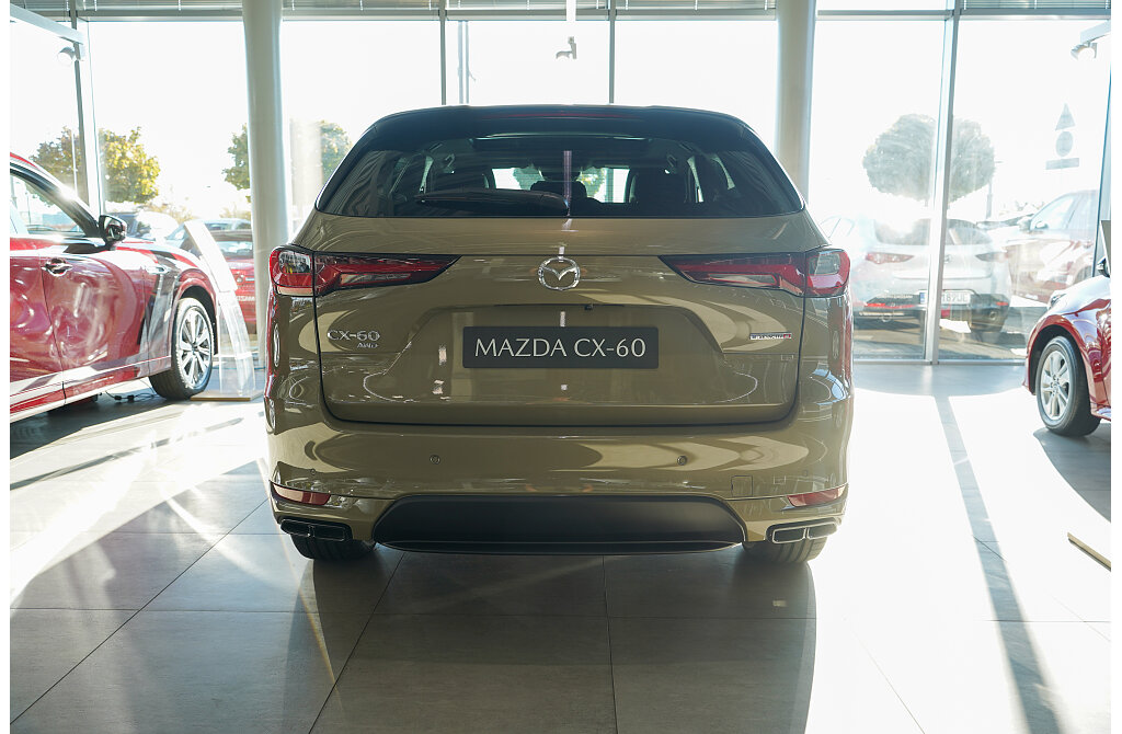 Mazda CX-60 - Kolor Zircon Sand Metalic, zdjęcie 5