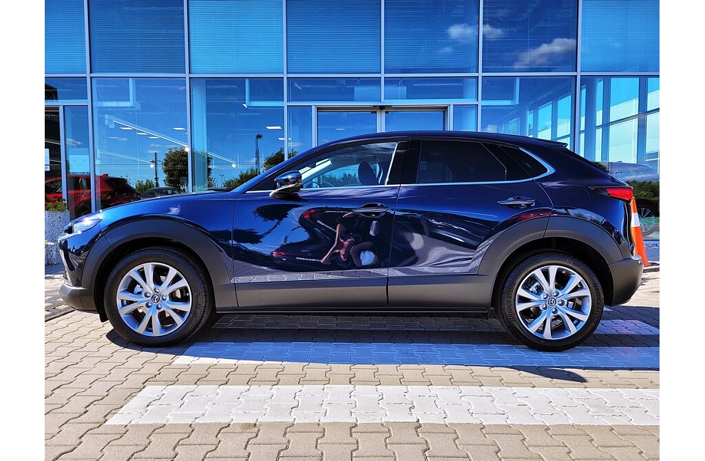 Mazda CX-30 - Kolor Deep Crystal Blue, zdjęcie 4