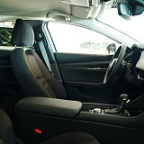 Mazda 3 - Kolor Snowflake White Pearl, zdjęcie 4