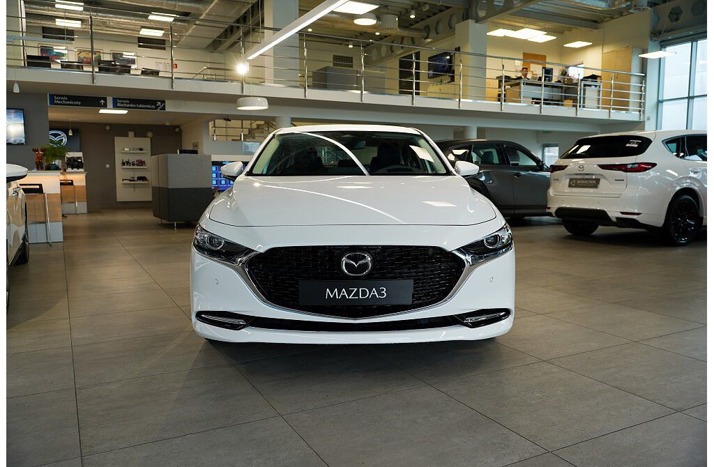 Mazda 3 - Kolor Snowflake White Pearl, zdjęcie 3