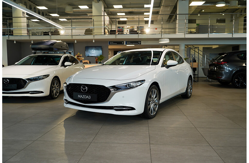 Mazda 3 - Kolor Snowflake White Pearl, zdjęcie 1