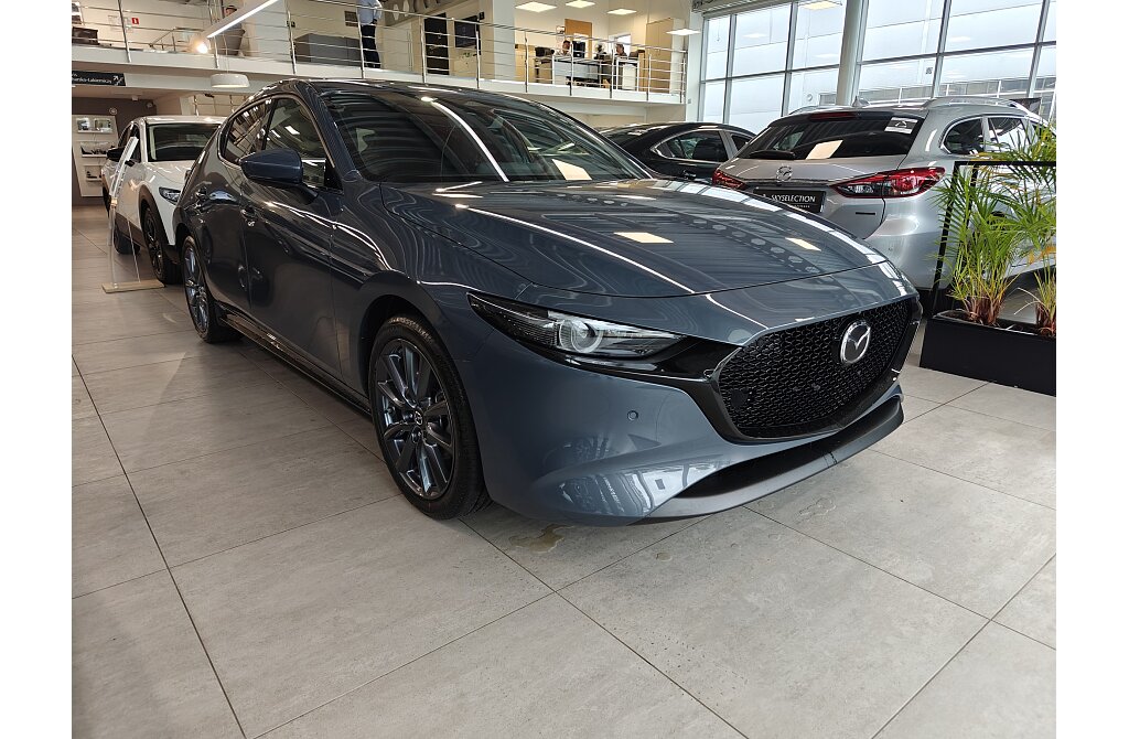 Mazda 3 - Kolor Polymetal Gray, zdjęcie 1