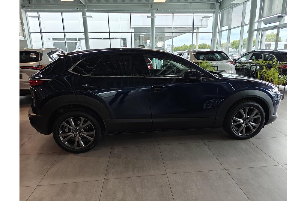 Mazda CX-30 - Kolor Deep Crystal Blue, zdjęcie 3