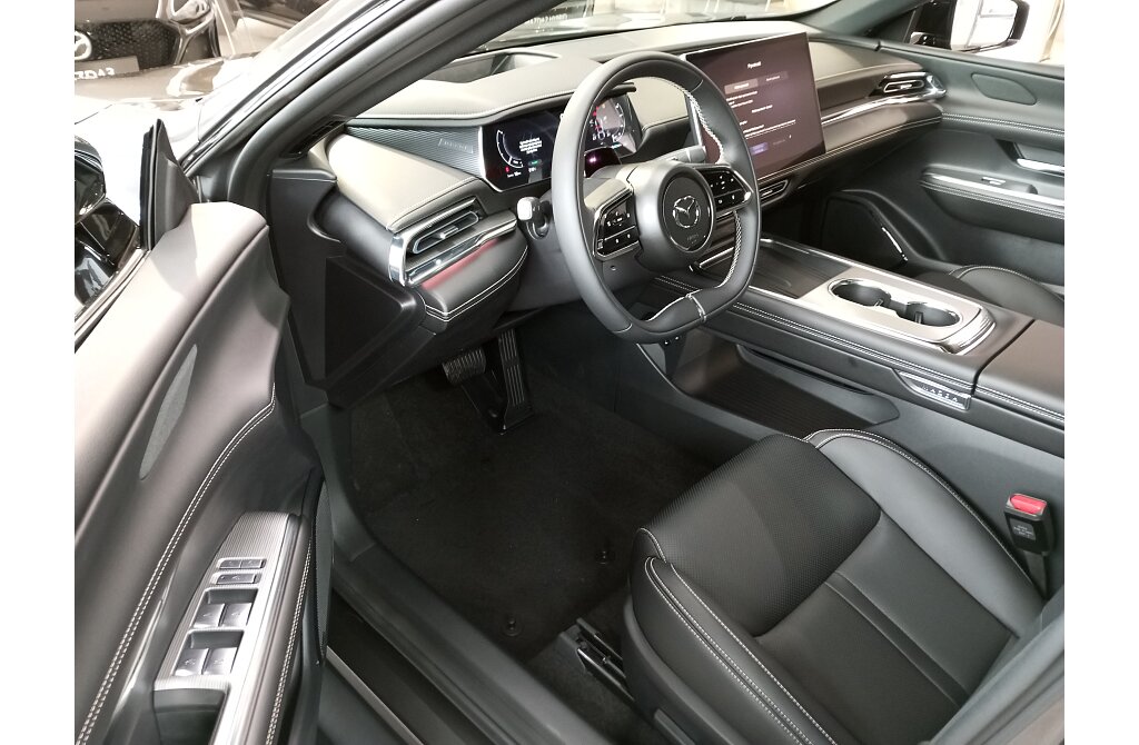 Mazda 6e - Kolor Machine Gray, zdjęcie 4