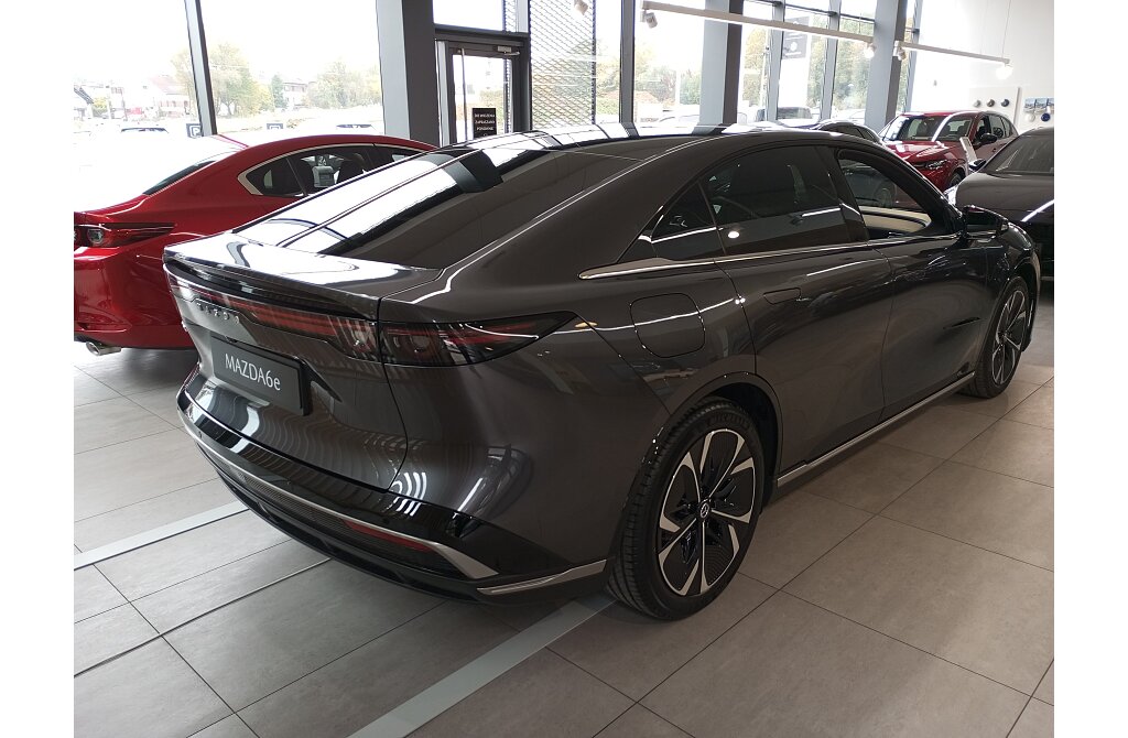 Mazda 6e - Kolor Machine Gray, zdjęcie 13