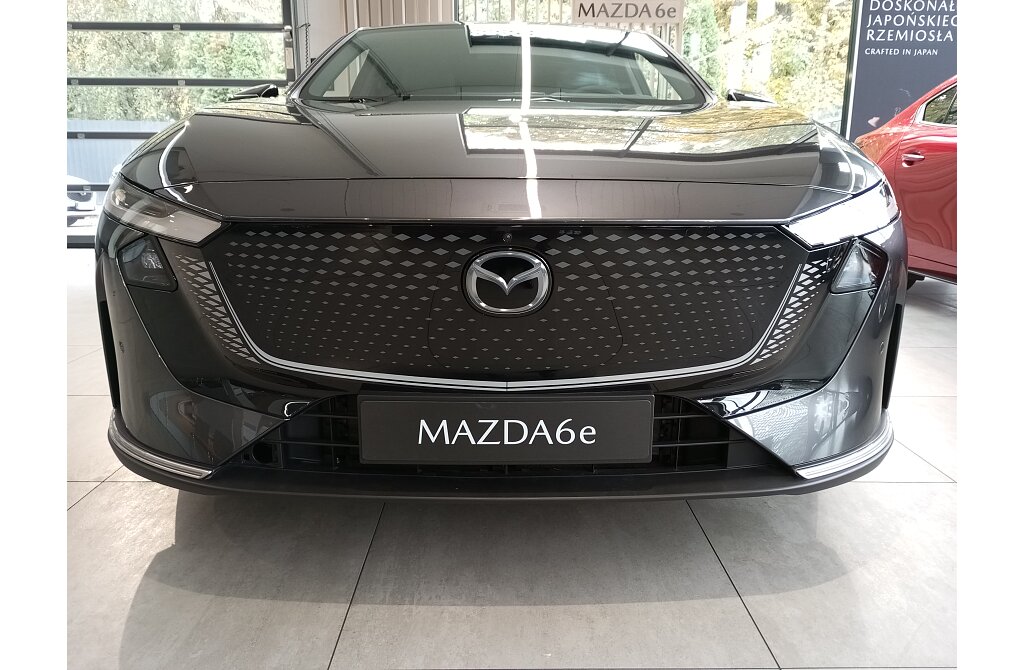 Mazda 6e - Kolor Machine Gray, zdjęcie 1