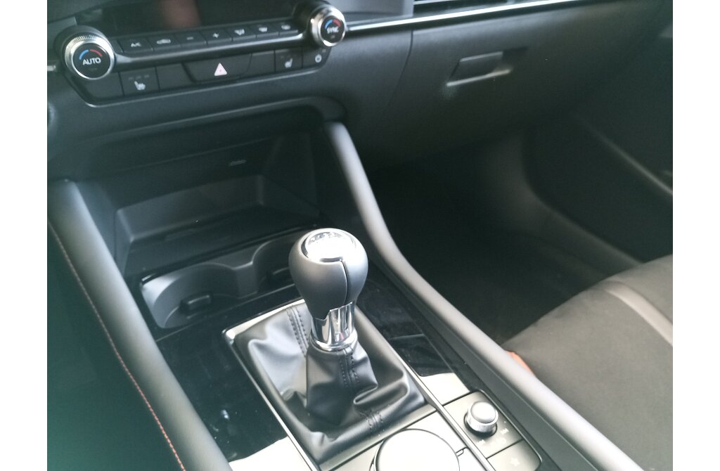 Mazda 3 - Kolor Soul Red Crystal, zdjęcie 6