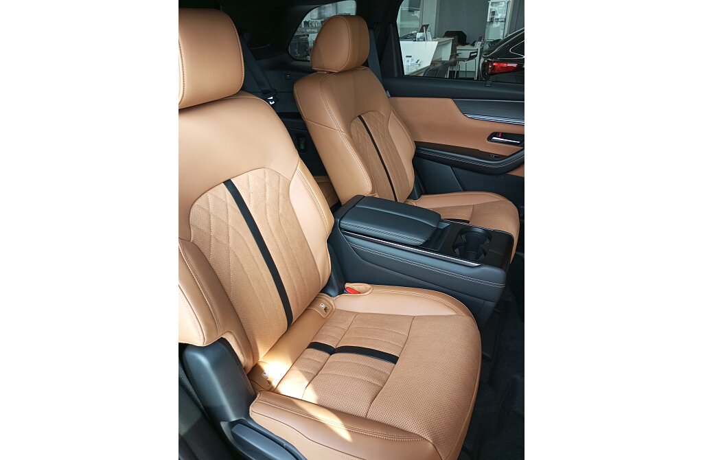 Mazda CX-80 - Kolor Machine Gray, zdjęcie 4