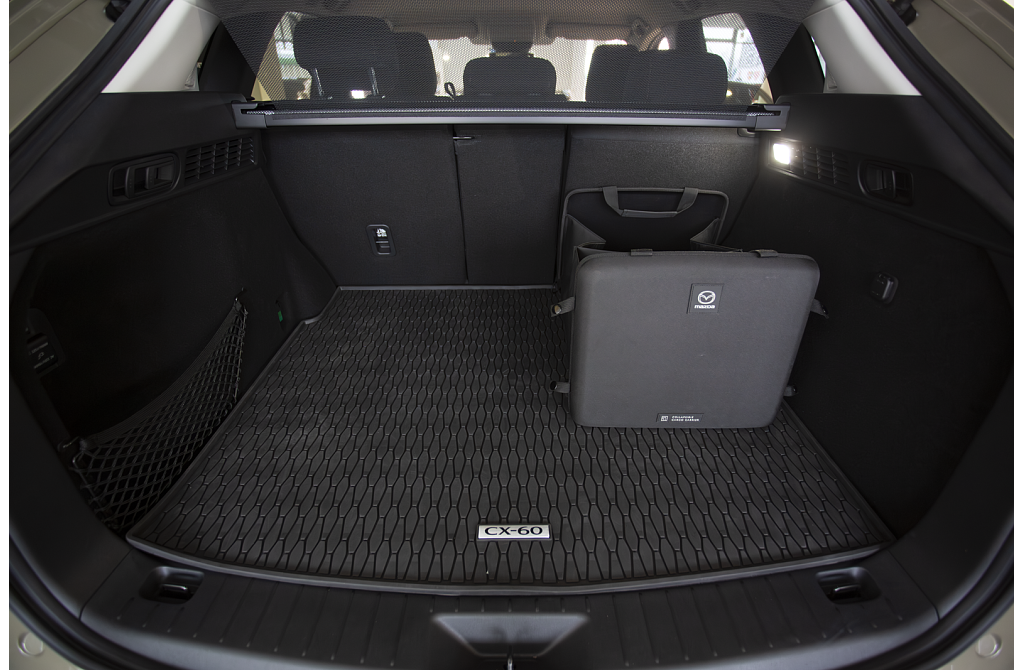 Mazda CX-60 - Kolor Zircon Sand Metalic, zdjęcie 2