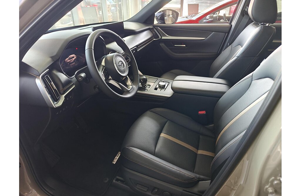 Mazda CX-60 - Kolor Zircon Sand Metalic, zdjęcie 3