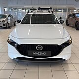 Mazda 3 - Kolor Snowflake White Pearl, zdjęcie 2