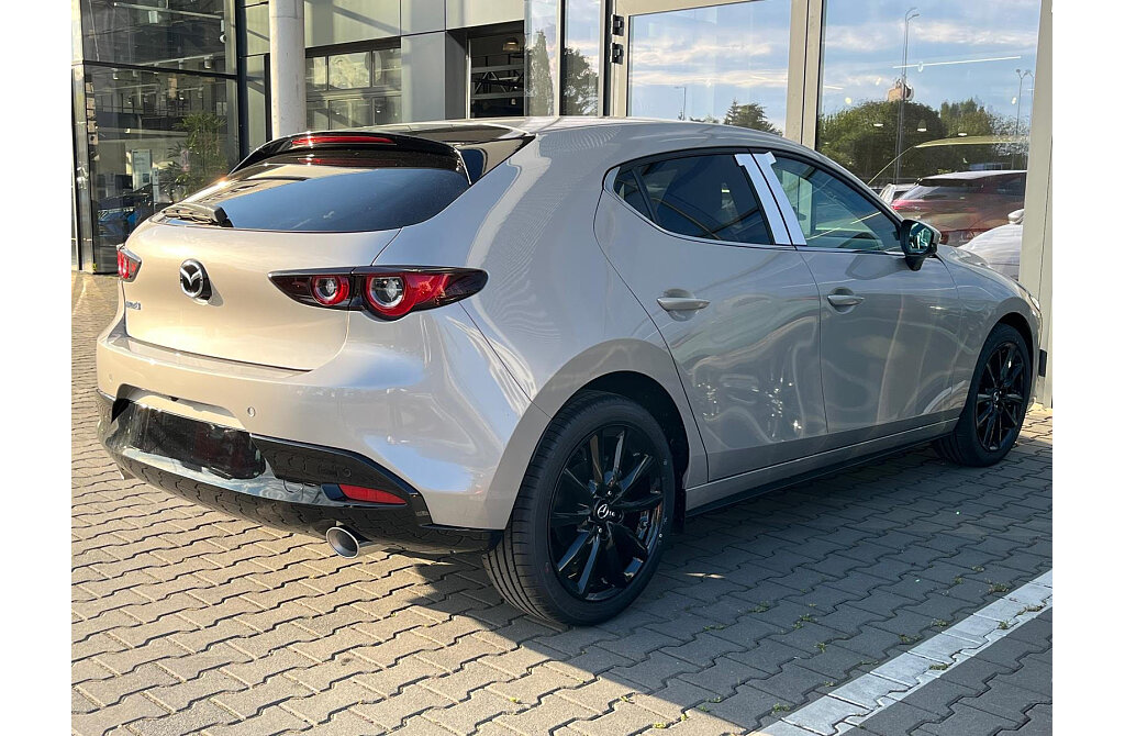 Mazda 3 - Kolor Platinum Quartz, zdjęcie 6