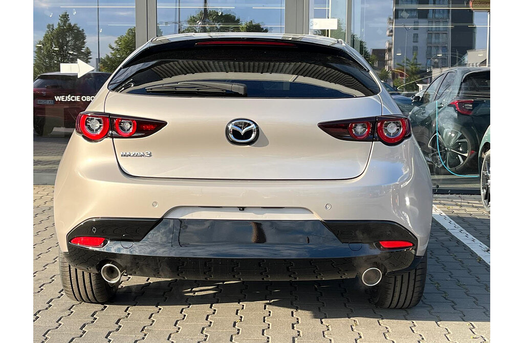 Mazda 3 - Kolor Platinum Quartz, zdjęcie 7