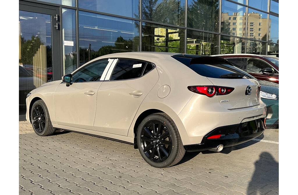 Mazda 3 - Kolor Platinum Quartz, zdjęcie 8