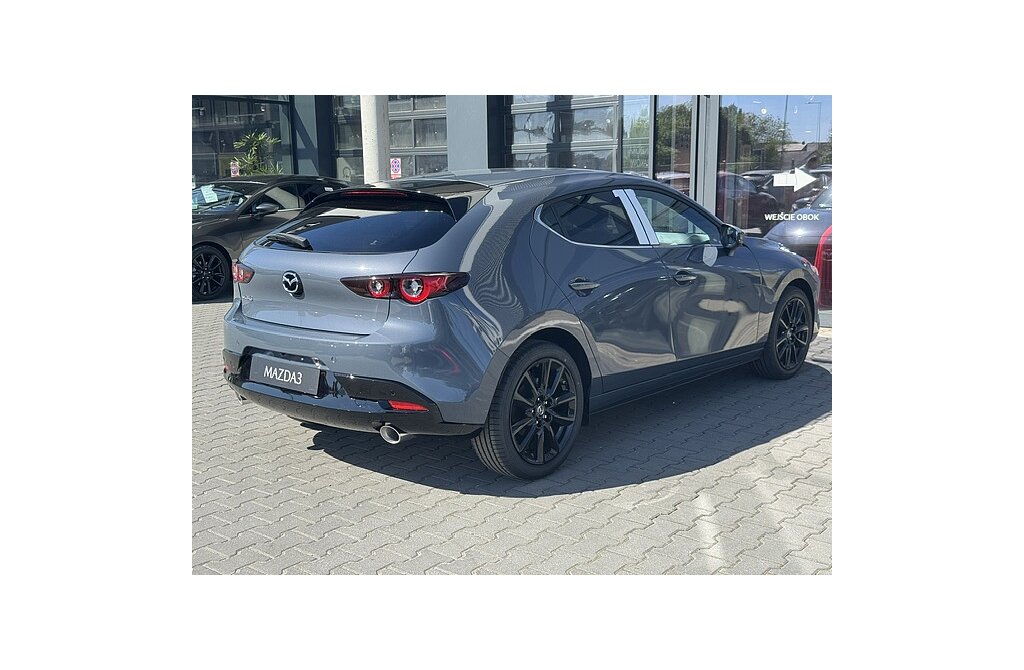 Mazda 3 - Kolor Polymetal Gray, zdjęcie 7