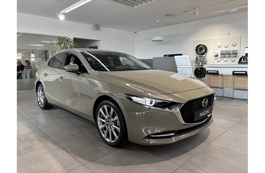 Mazda 3 - Kolor Zircon Sand Metalic, zdjęcie 2
