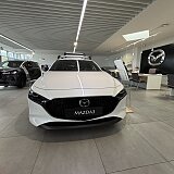 Mazda 3 - Kolor Snowflake White Pearl, zdjęcie 2