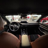 Mazda 3 - Kolor Snowflake White Pearl, zdjęcie 7