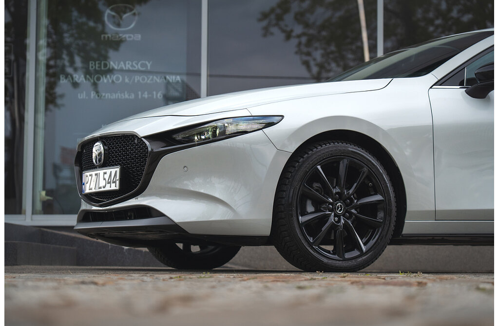 Mazda 3 - Kolor Ceramic Metalic, zdjęcie 12