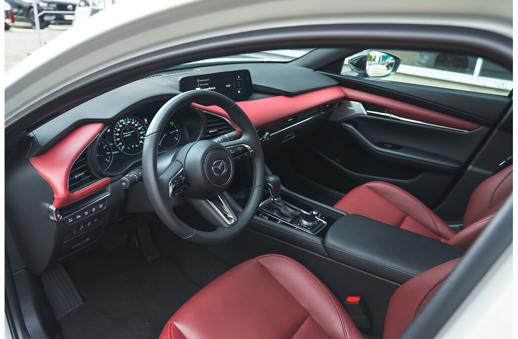 Mazda 3 - Kolor Ceramic Metalic, zdjęcie 7