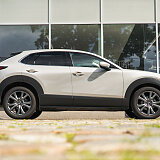 Mazda CX-30 - Kolor Platinum Quartz, zdjęcie 5