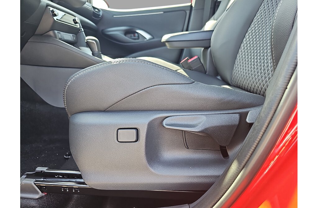 Mazda 2 Hybrid - Kolor Formal Red, zdjęcie 10