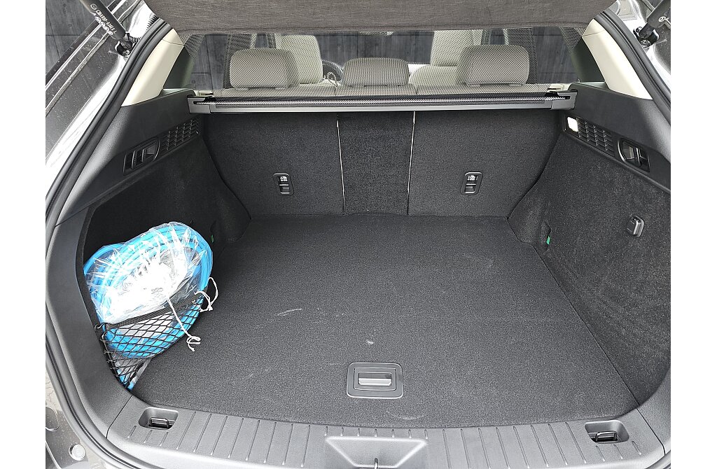 Mazda CX-60 - Kolor Machine Gray, zdjęcie 18