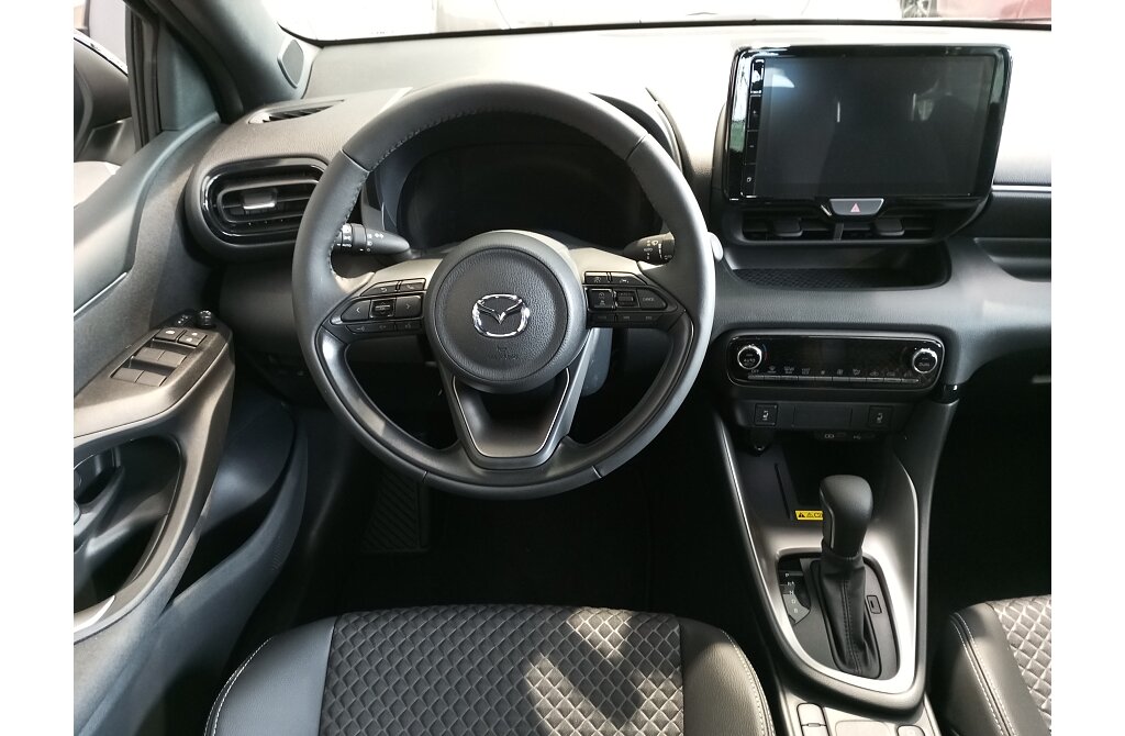 Mazda 2 Hybrid - Kolor Stormy Silver, zdjęcie 2