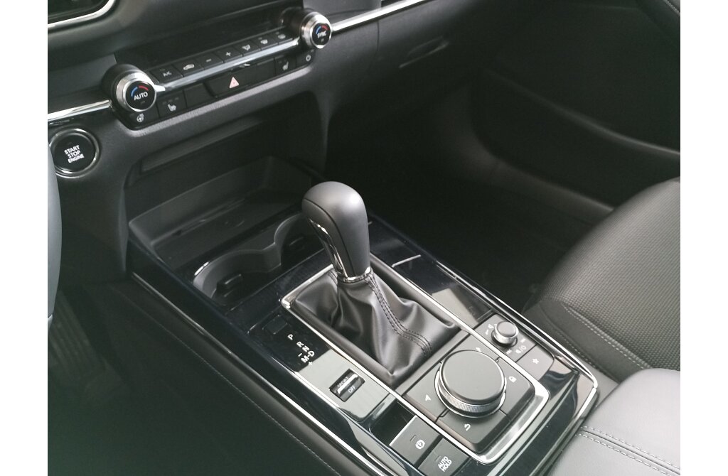 Mazda CX-30 - Kolor Machine Gray, zdjęcie 4
