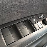 Mazda 2 Hybrid - Kolor Stormy Silver, zdjęcie 9